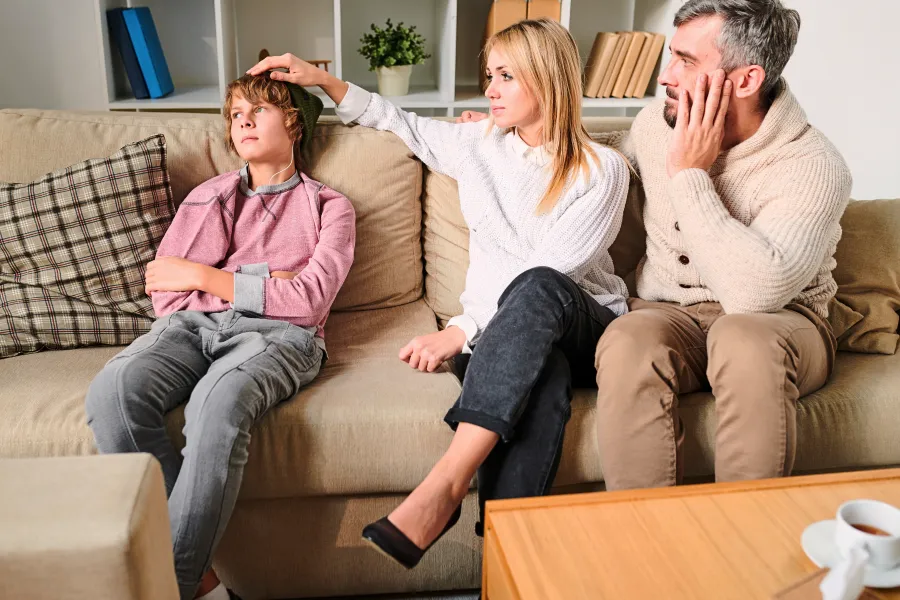 Accompagnement des parents d’adolescents et d’enfants en souffrance émotionnelle pour mieux comprendre leurs difficultés et trouver des clés d’apaisement avec Nadège Augereau.